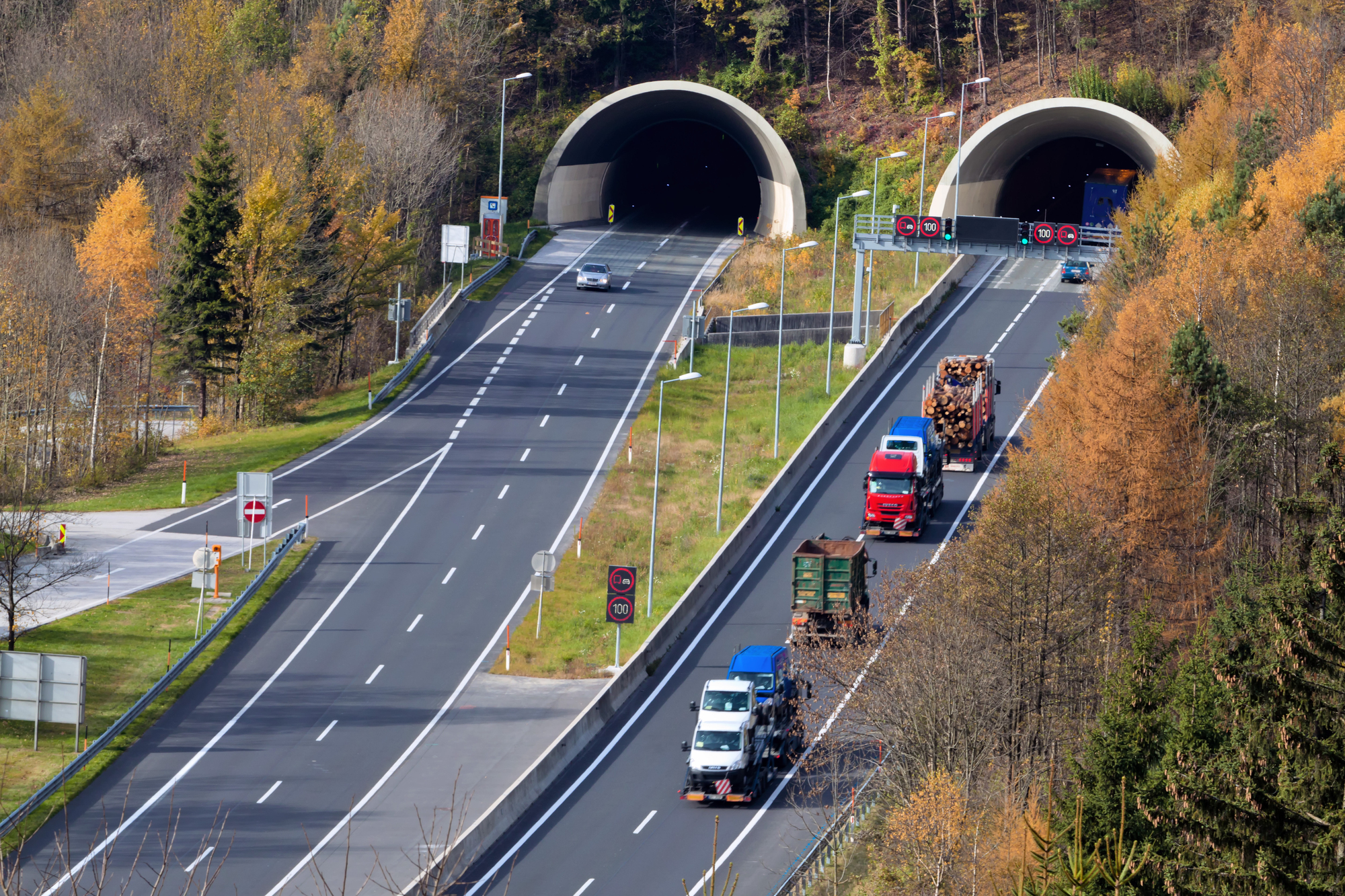 Unterschiede zwischen Streckenmaut und digitaler Vignette in Österreich